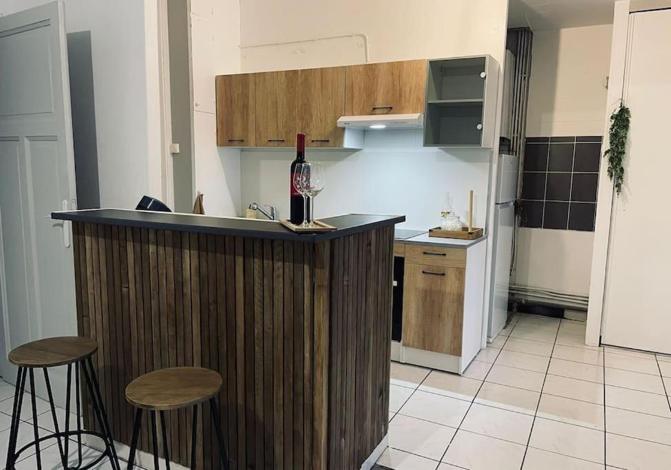 Appartement 3 Chambres Proche Centre Ville Carcassonne Buitenkant foto